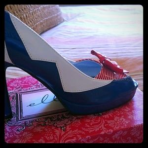 Ladies size 10 heels